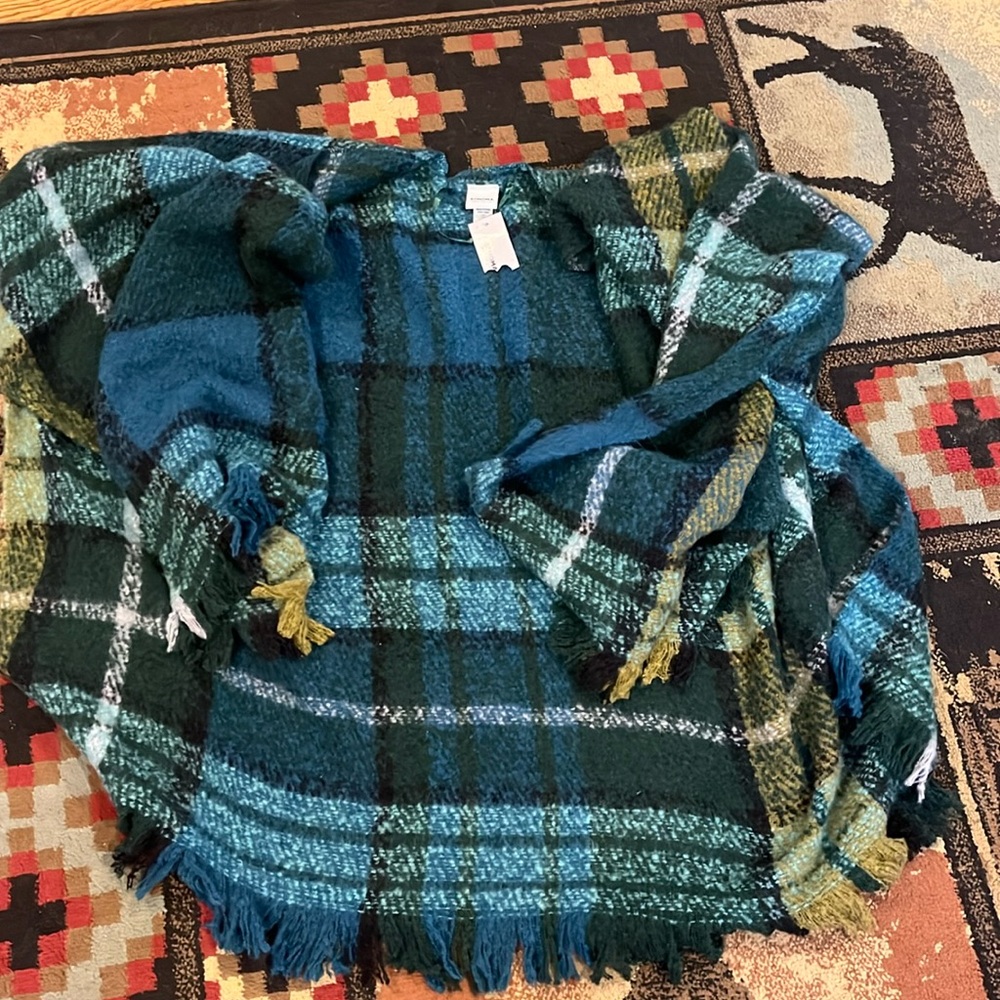 Bnwt Sonoma blanket wrap poncho